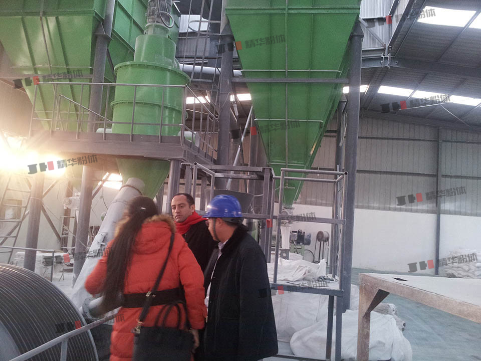 氧化鋁氣流分級機(jī)--山東某新材料公司